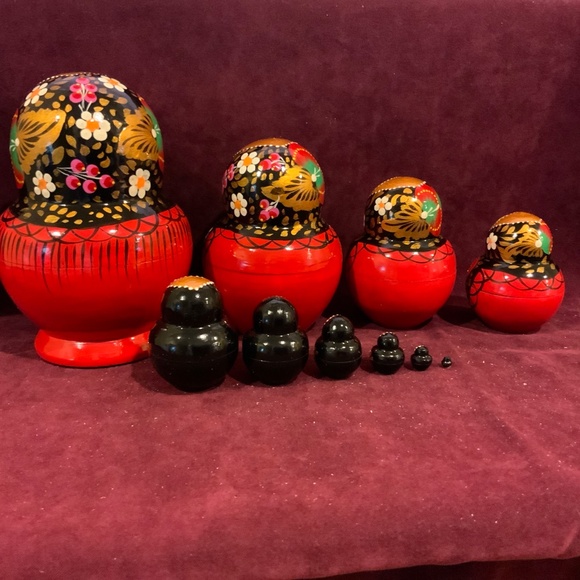Nesting Dolls Set of 10! NEW! - Picture 4 of 11
